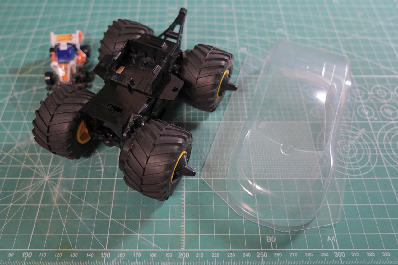 ワイルドミニ四駆 ブラックフットJr. タミヤ モンスター ビートルの